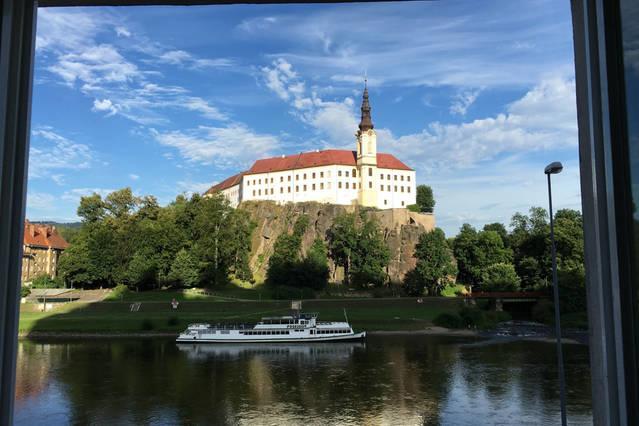 City Apartment Decin Bagian luar foto